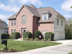Beautiful 1 acre 4 bd 3 bath non-smoking home